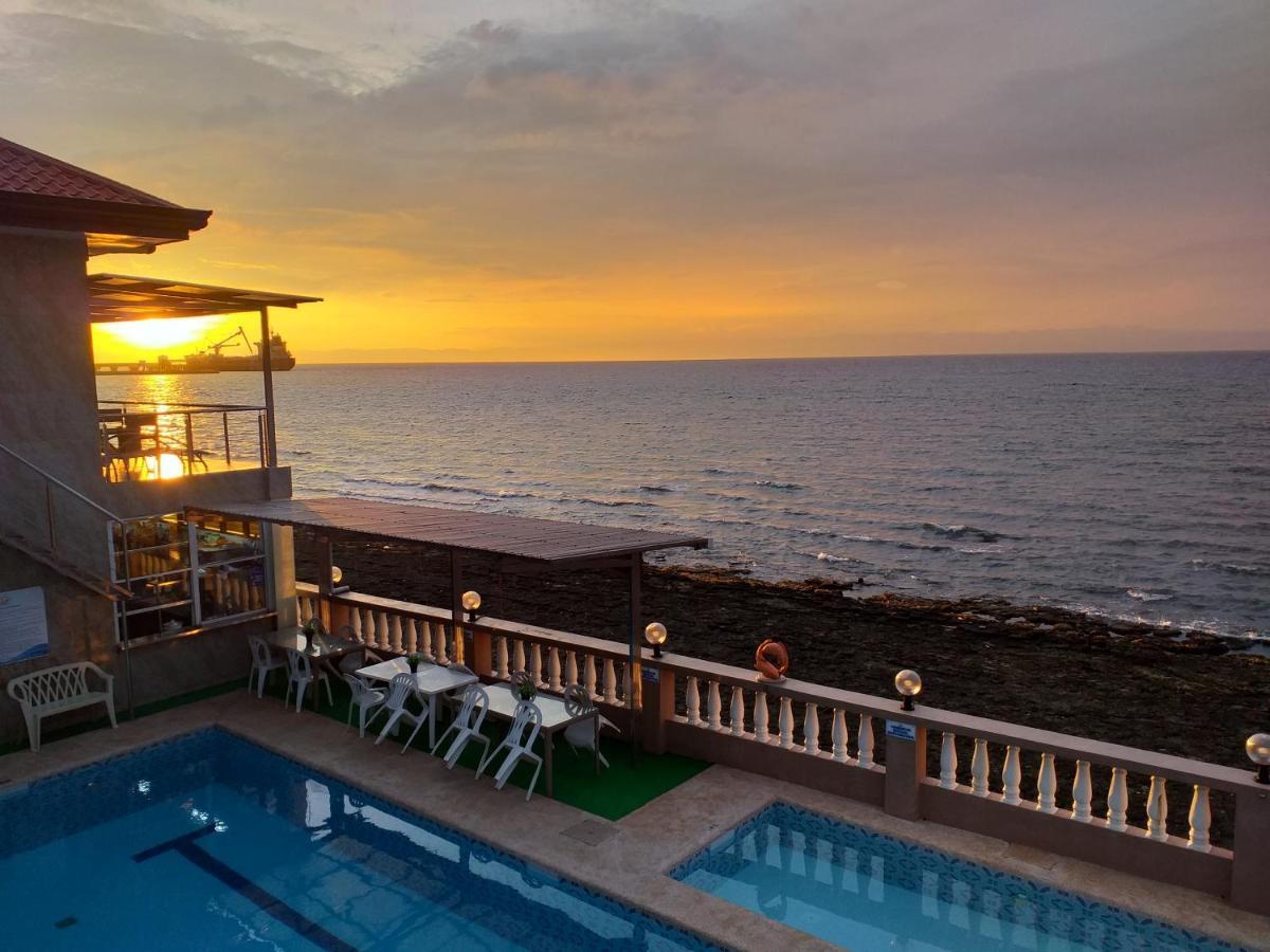 Ocean Breeze Resort Toledo Exterior photo