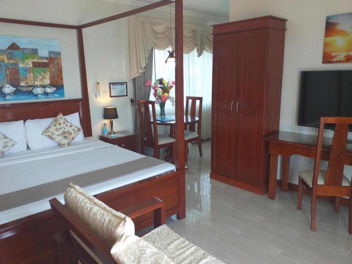 Ocean Breeze Resort Toledo Exterior photo