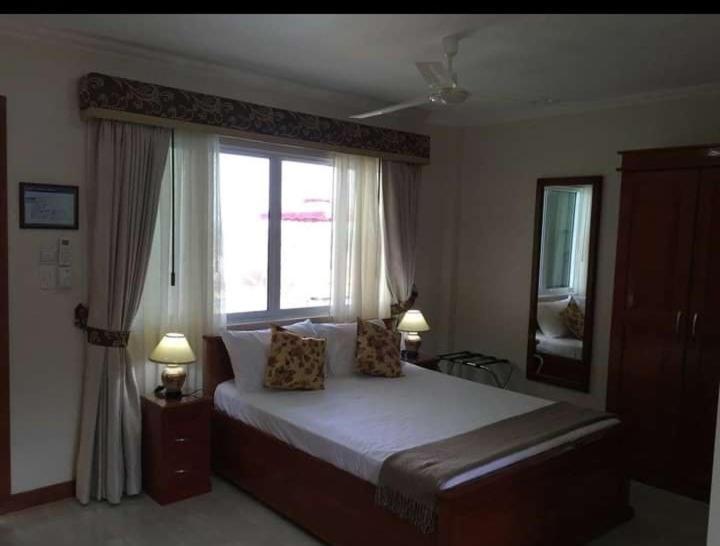 Ocean Breeze Resort Toledo Exterior photo