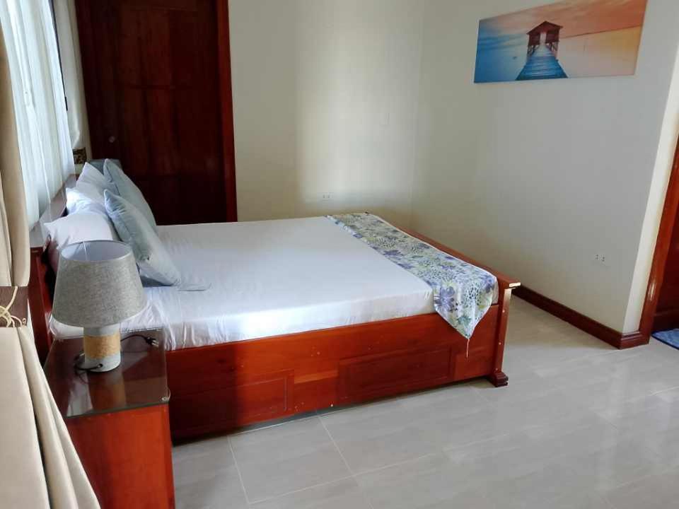 Ocean Breeze Resort Toledo Exterior photo