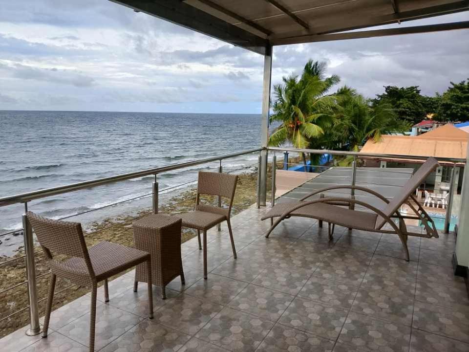 Ocean Breeze Resort Toledo Exterior photo